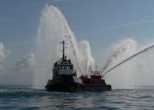 Barge pompiers auto-propulsée SDIS56